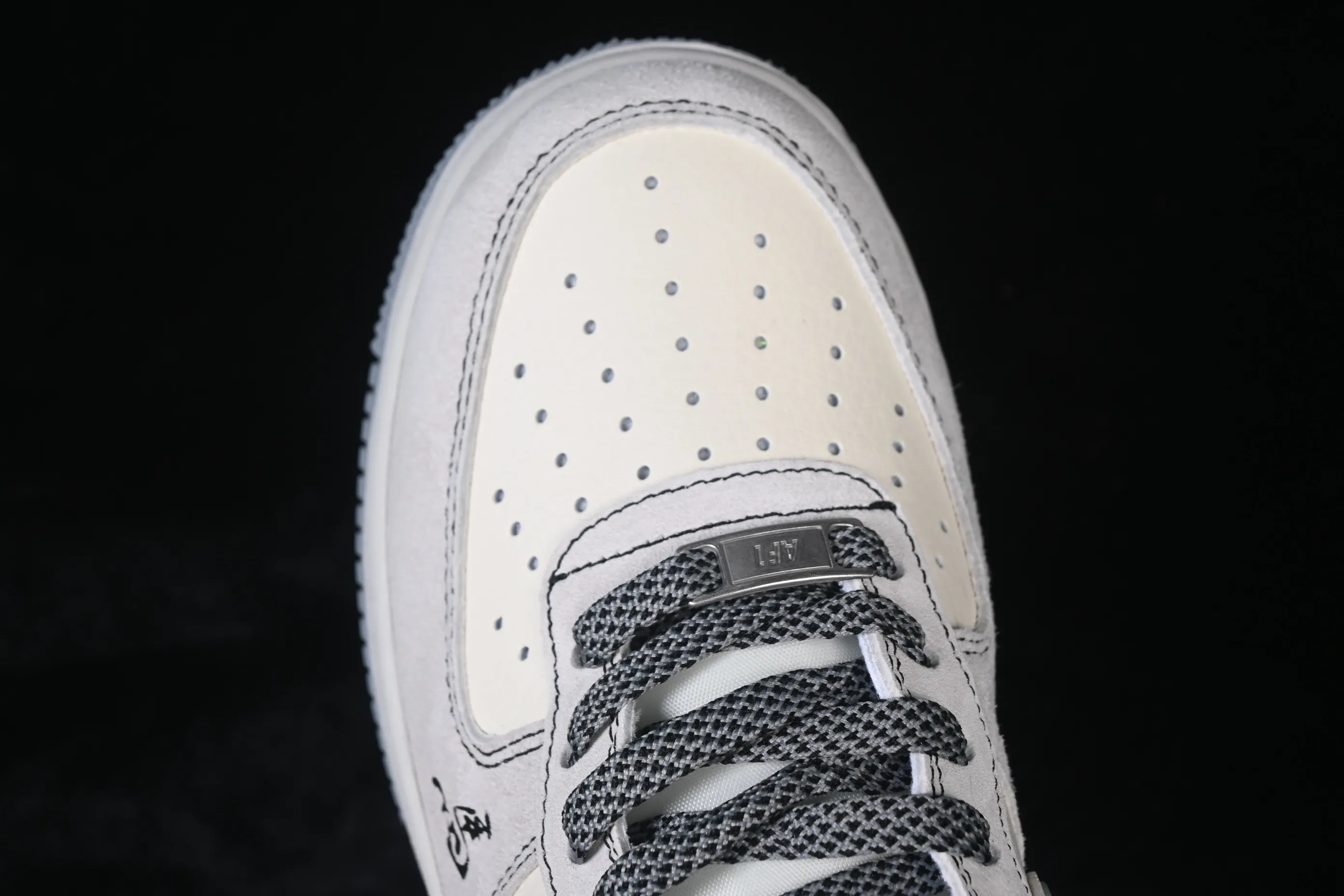 All categories Nk Air Force 1 Air Force series Nk Air Force 1 Low Air Force low-top Nike Air Force 1'07 Low Black and white national style Air Force 1 low-top casual sneakers HT5088-636